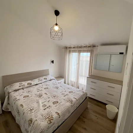 La Casa Panoramica Fronte Mare アパート